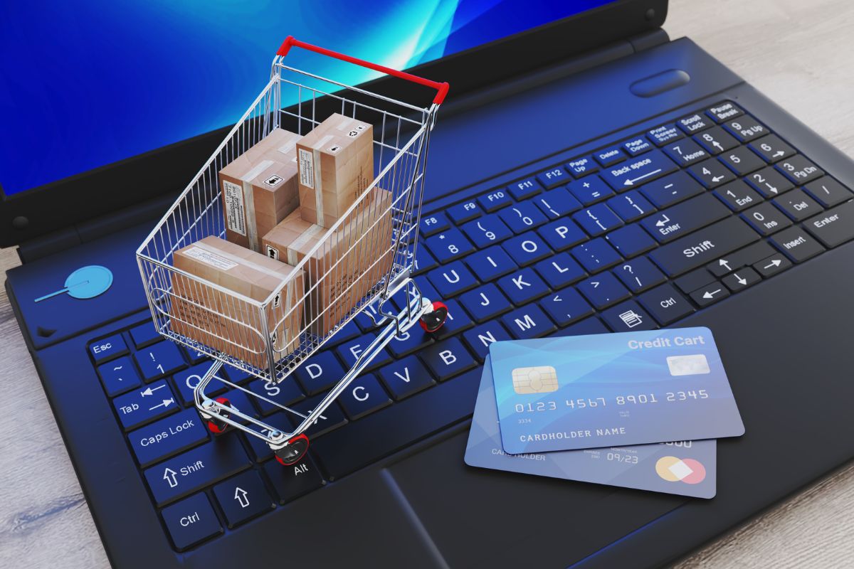 Paliktas prekių krepšelis: kodėl persigalvojame paskutinę sekundę?