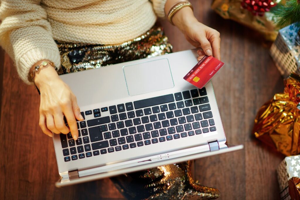 Dirbtinis intelektas elektroninėje prekyboje: kaip algoritmai žino, ko norėsite rytoj?